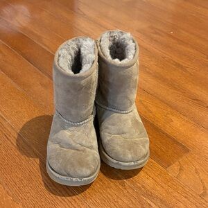 UGG Classic Brown Shearling Boots